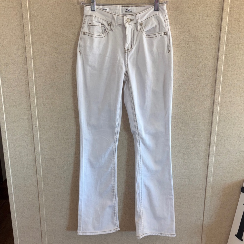 YMI White Bootcut Jeans Sz 3/26 Fleur De Lis Embroidered Pockets Western Boho
